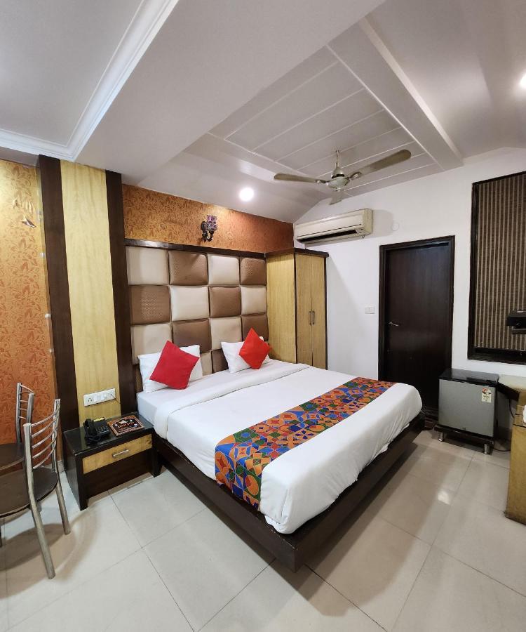 Capital O 6408 Hotel Delhi Heart Ню Делхи Екстериор снимка