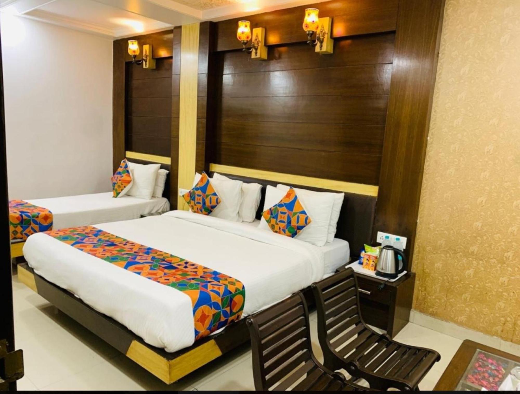 Capital O 6408 Hotel Delhi Heart Ню Делхи Екстериор снимка
