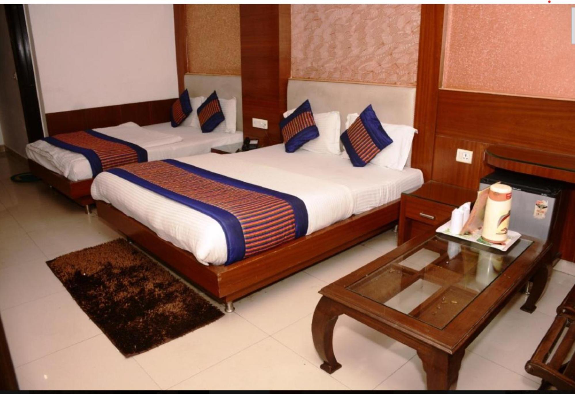 Capital O 6408 Hotel Delhi Heart Ню Делхи Екстериор снимка