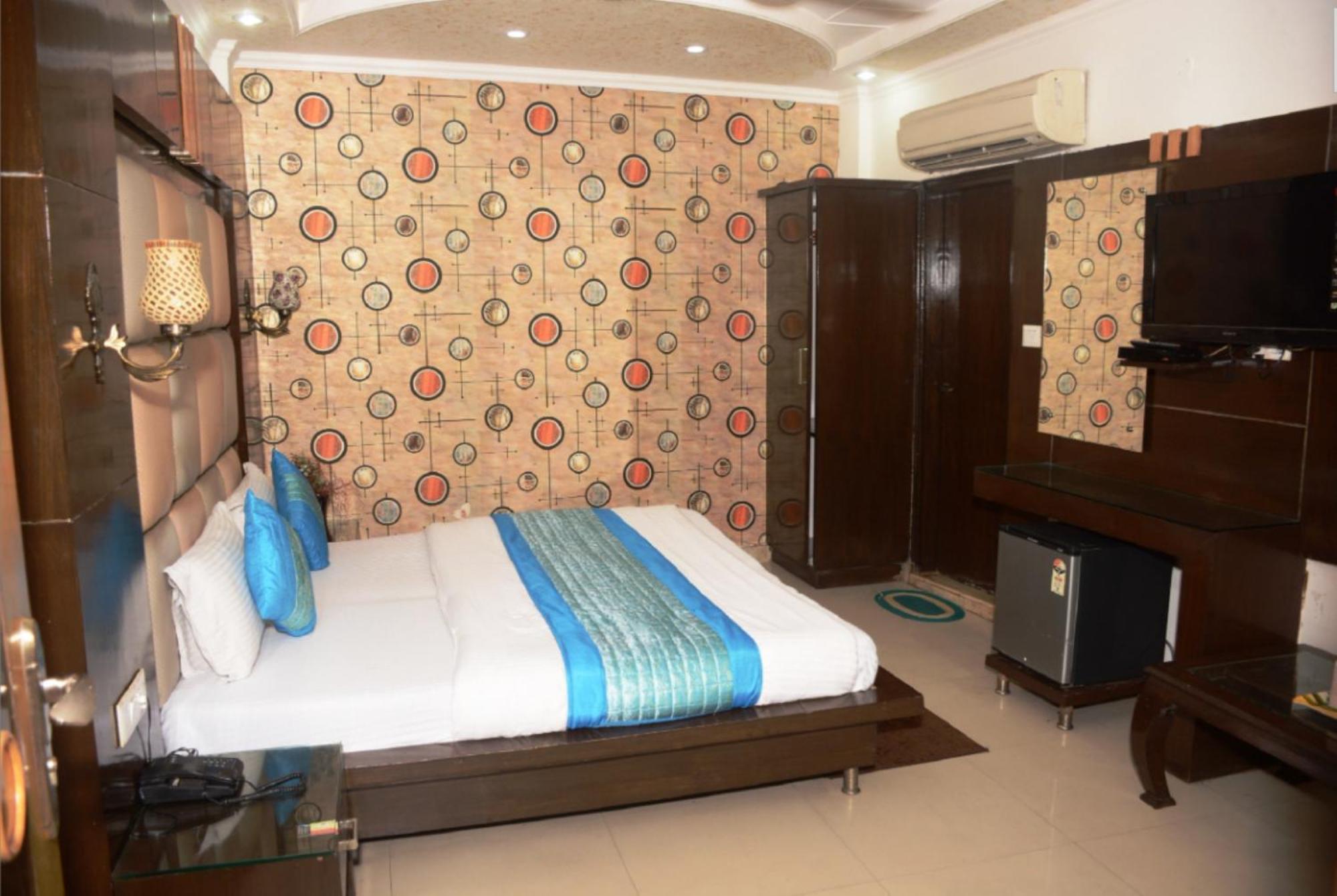 Capital O 6408 Hotel Delhi Heart Ню Делхи Екстериор снимка