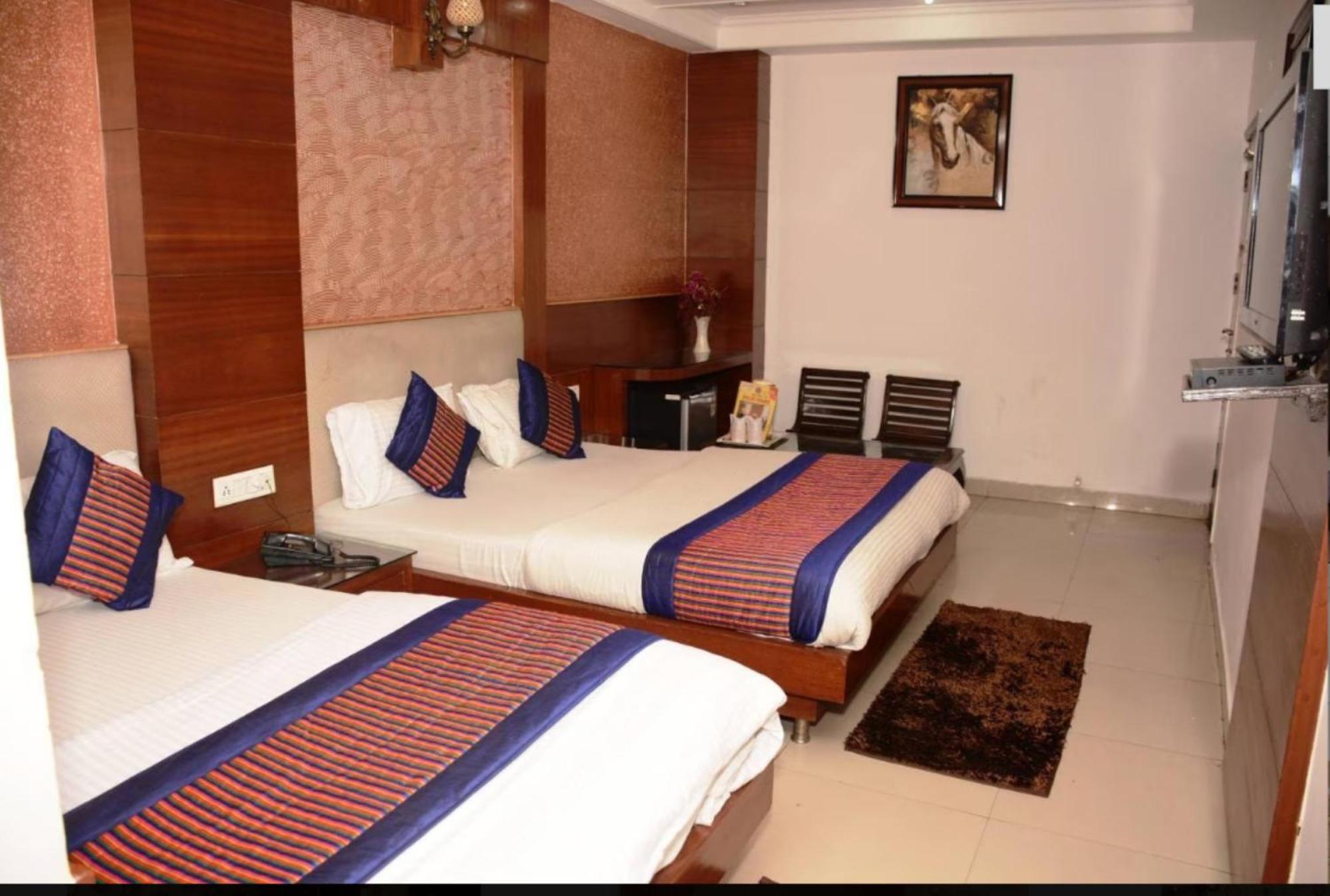 Capital O 6408 Hotel Delhi Heart Ню Делхи Екстериор снимка