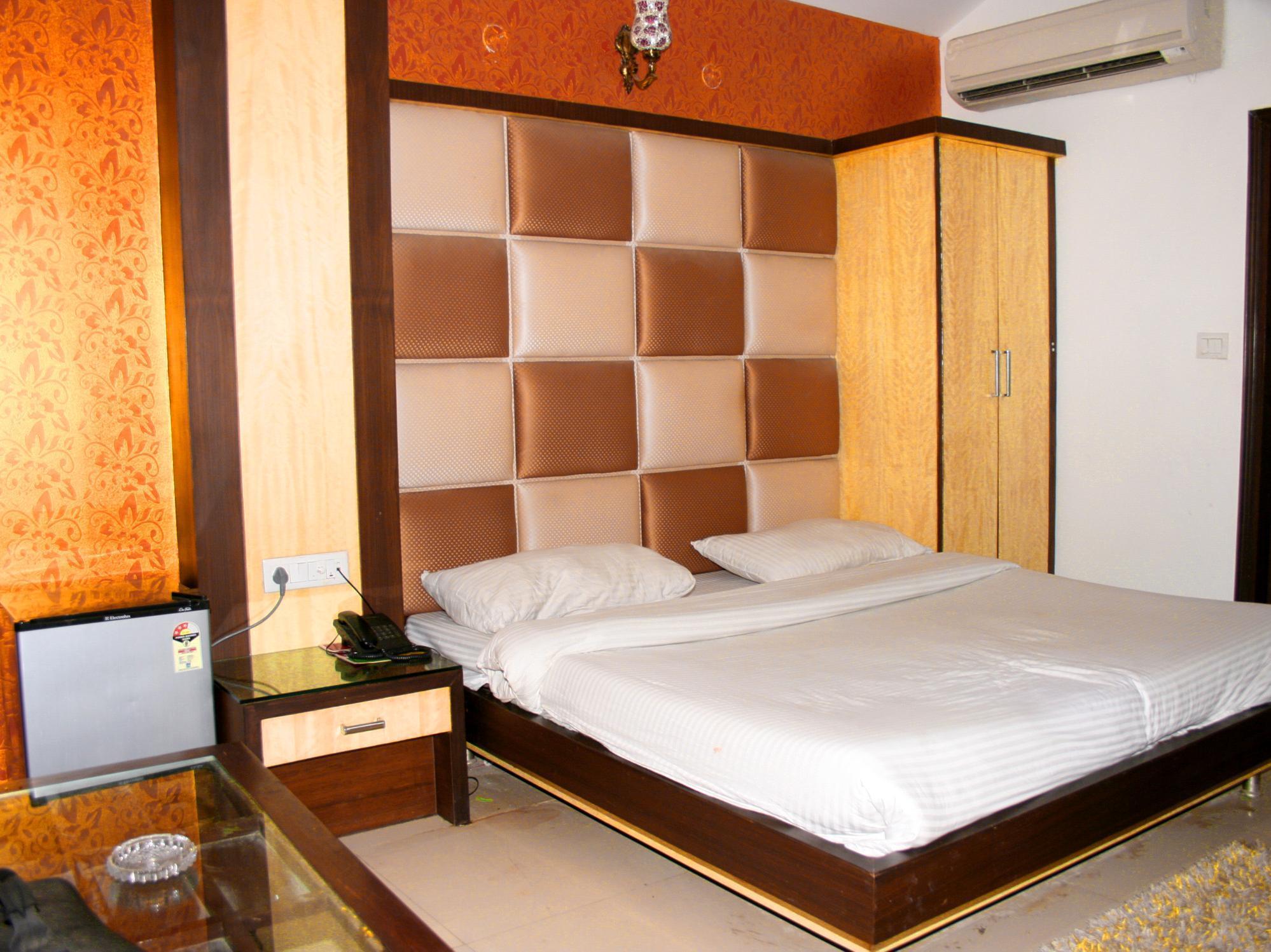 Capital O 6408 Hotel Delhi Heart Ню Делхи Екстериор снимка