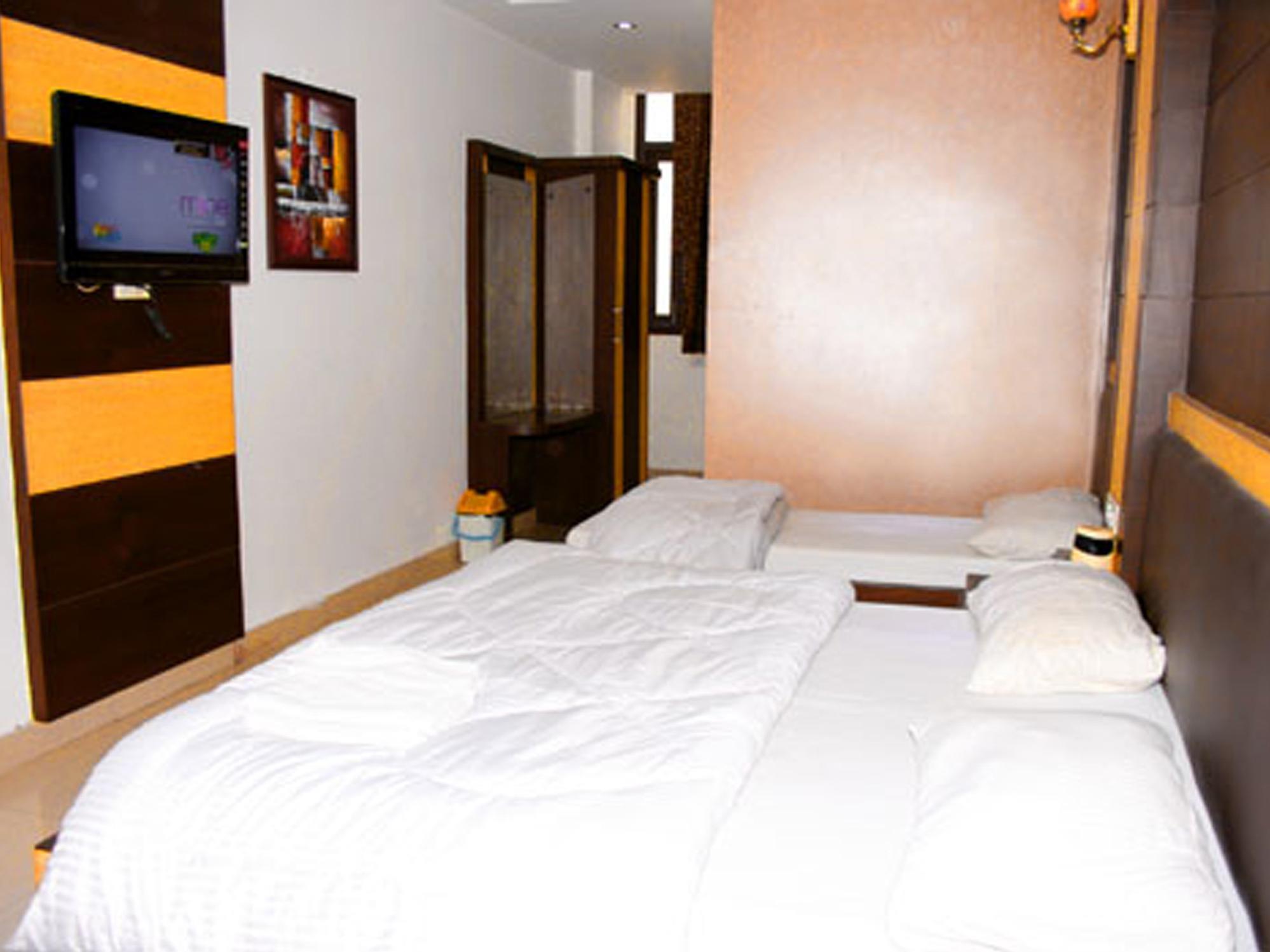 Capital O 6408 Hotel Delhi Heart Ню Делхи Екстериор снимка