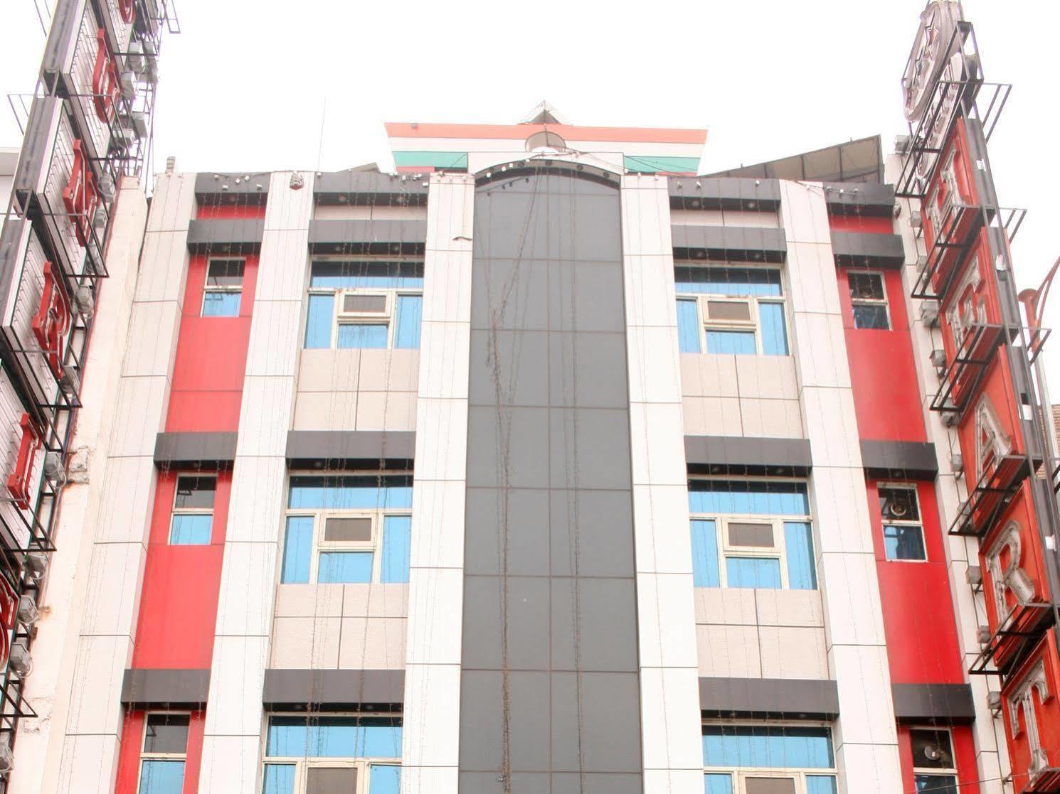 Capital O 6408 Hotel Delhi Heart Ню Делхи Екстериор снимка