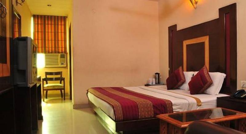 Capital O 6408 Hotel Delhi Heart Ню Делхи Екстериор снимка